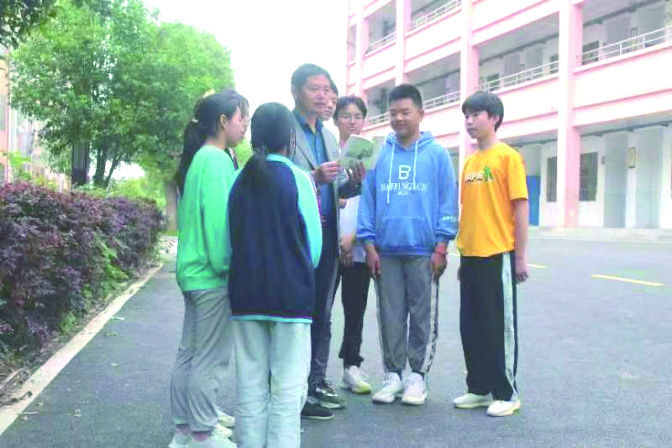 「家门口的好学校」黄梅县蔡山镇二中:清风沐学子 "廉"花朵朵开