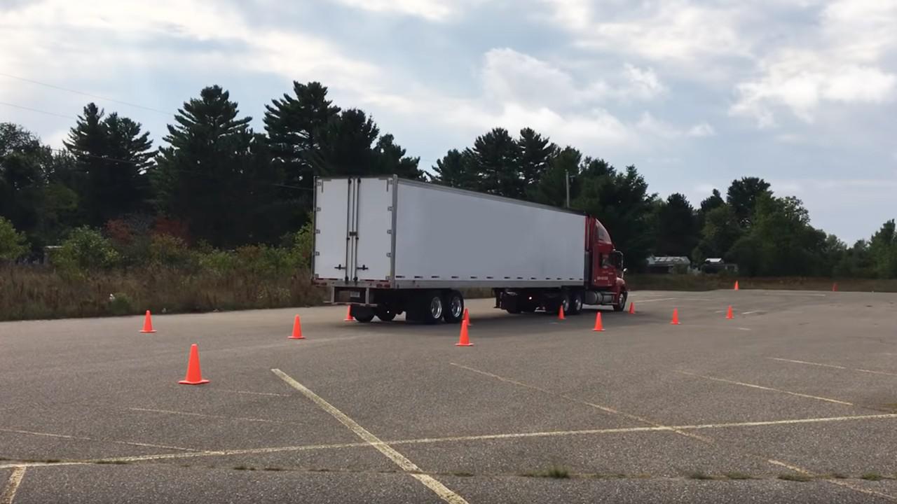 半挂车倒车七字诀?