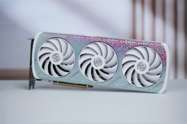 索泰RTX 5060 XGAMING OC显卡评测：不只有潮流设计 性能做工也是同级最强