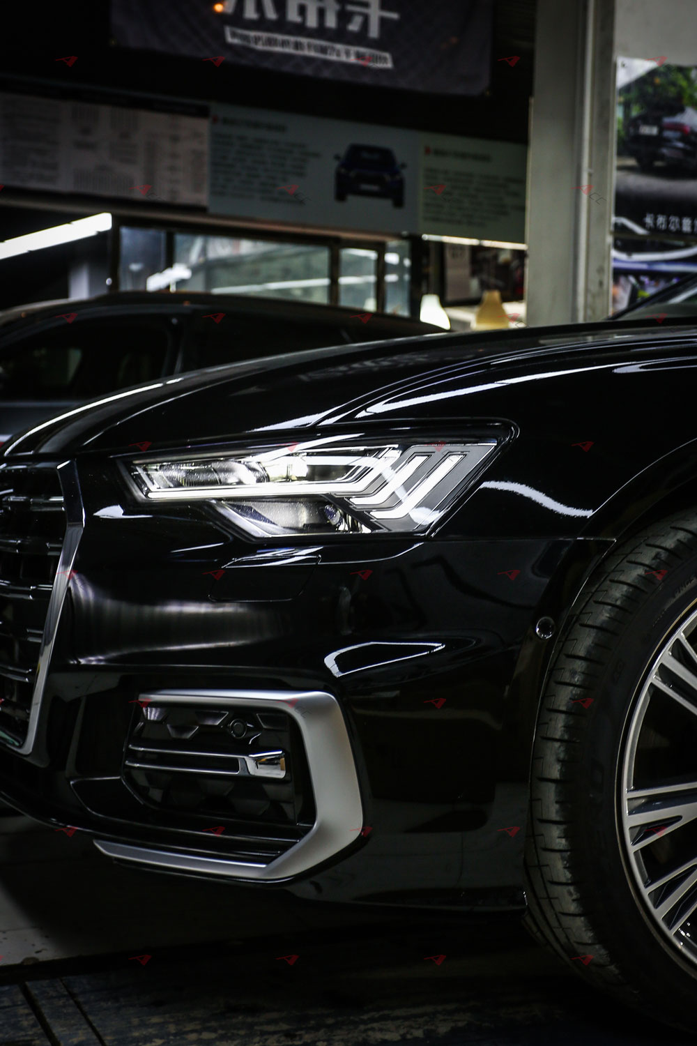 奥迪a6(c8)高清矩阵大灯 奥迪顶棚大灯不想试试么