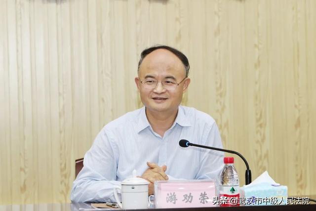 游劝荣到汉阳调研法治化营商环境建设