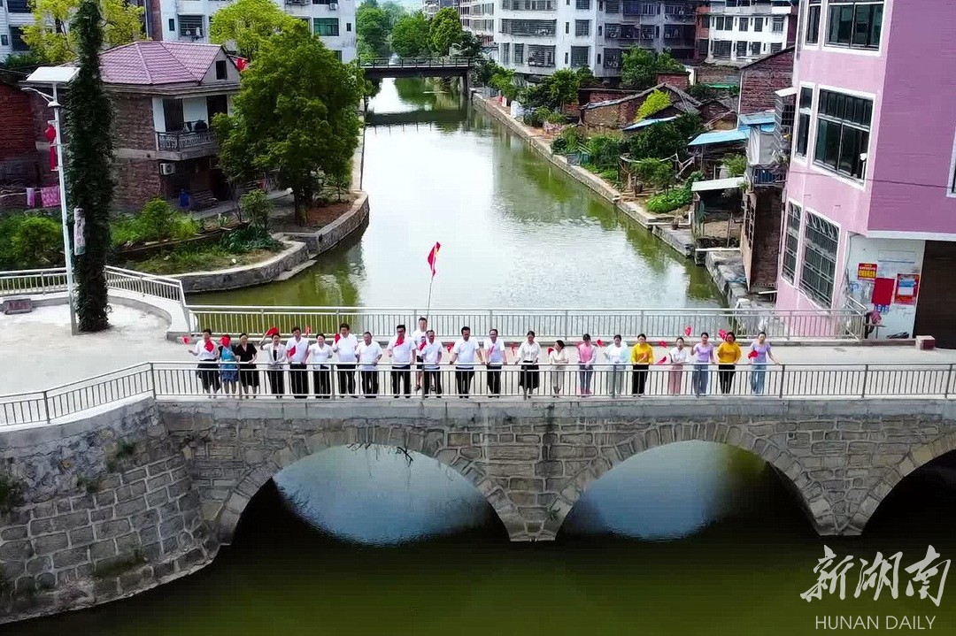 蒋家桥镇:农旅融合产业兴 荷香满庭醉游人