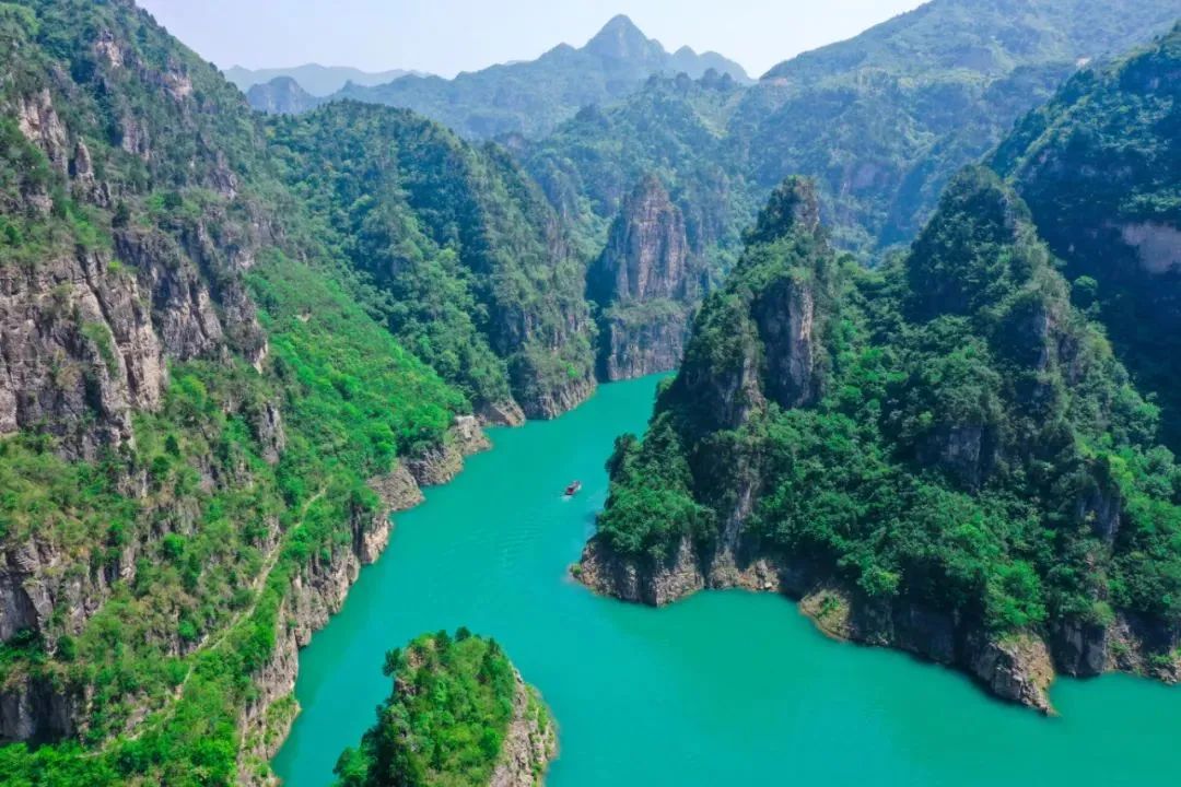 爱情圣地青龙峡等您畅游!