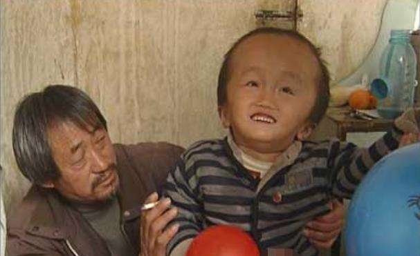 12年过去了,当年喝了三鹿奶粉的孩子,如今怎样了?心疼这些孩子