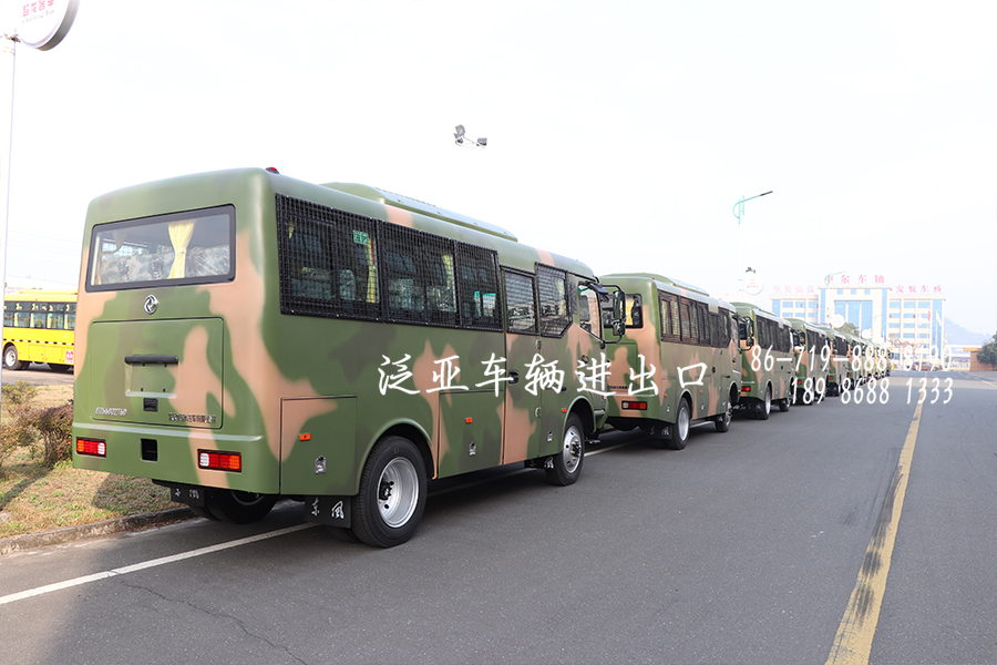 东风四驱越野运兵客车 东风6.8米10-23座客车(eq6680zt6d)