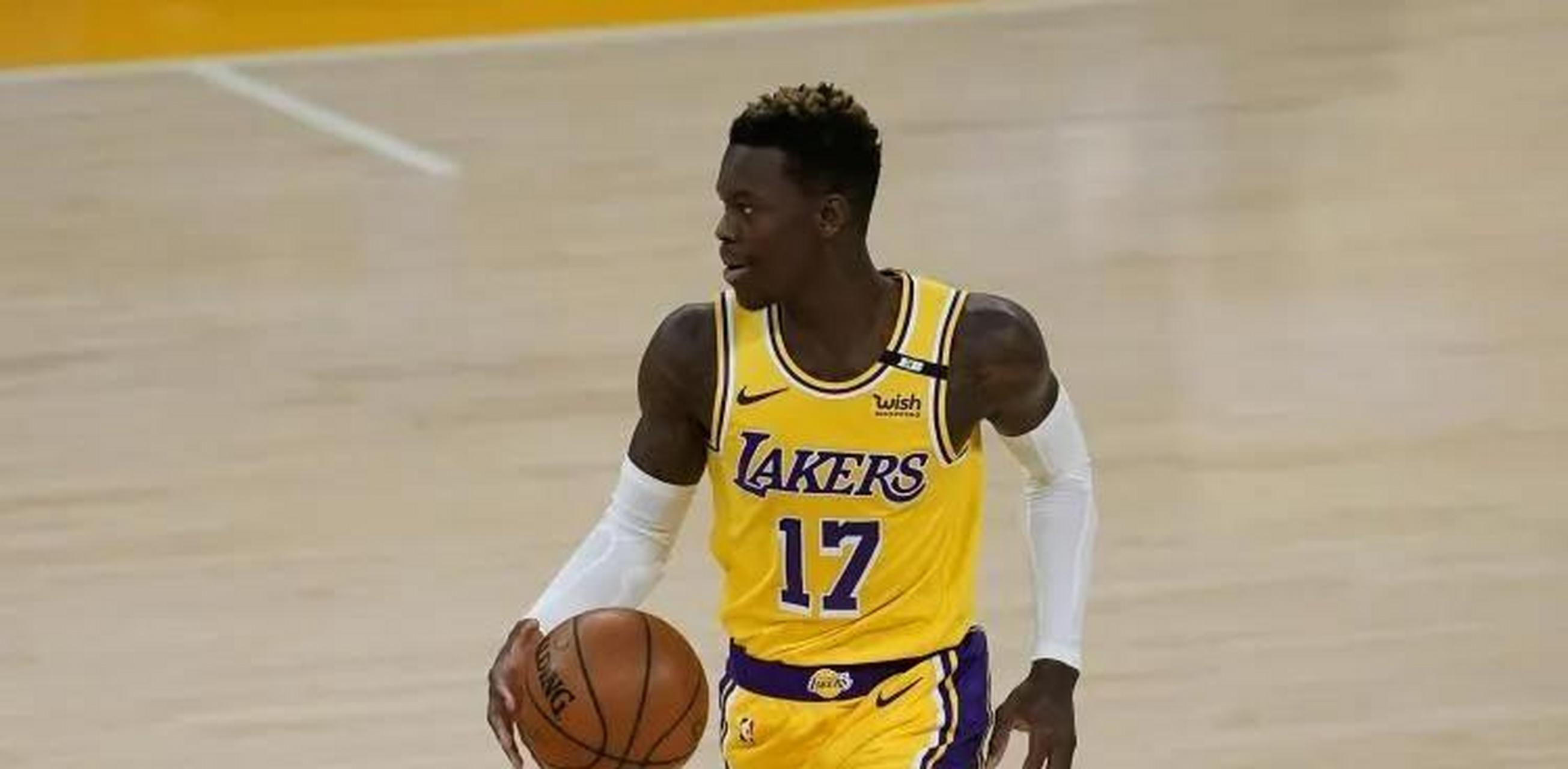 施罗德 今天依然是黑总!上场20分钟,9中4,三分6中3,拿下12分.