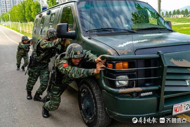 济南武警总队图片