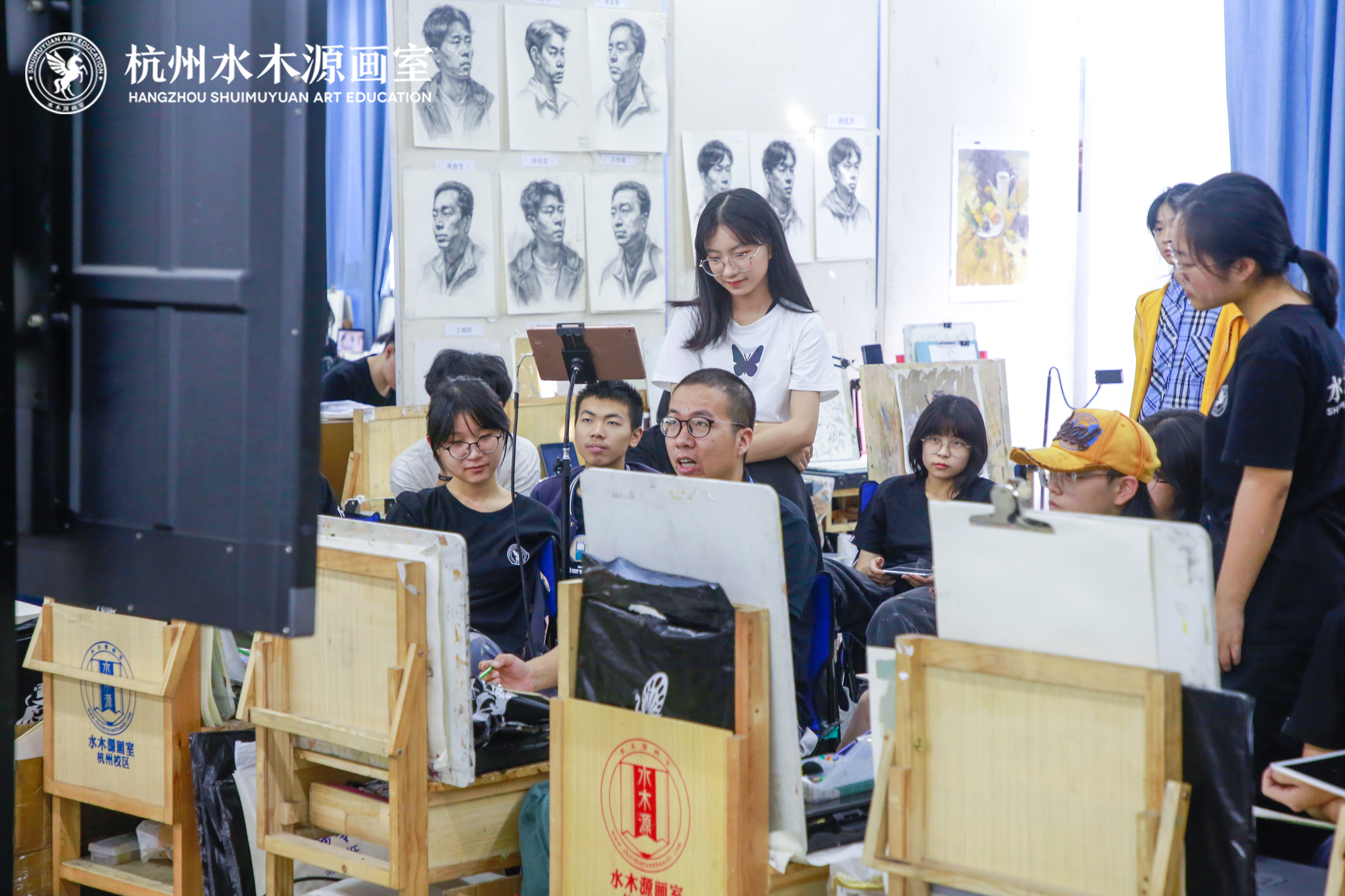 杭州画室-北京电影学院的美术专业怎么样?在国内属于什么水平?