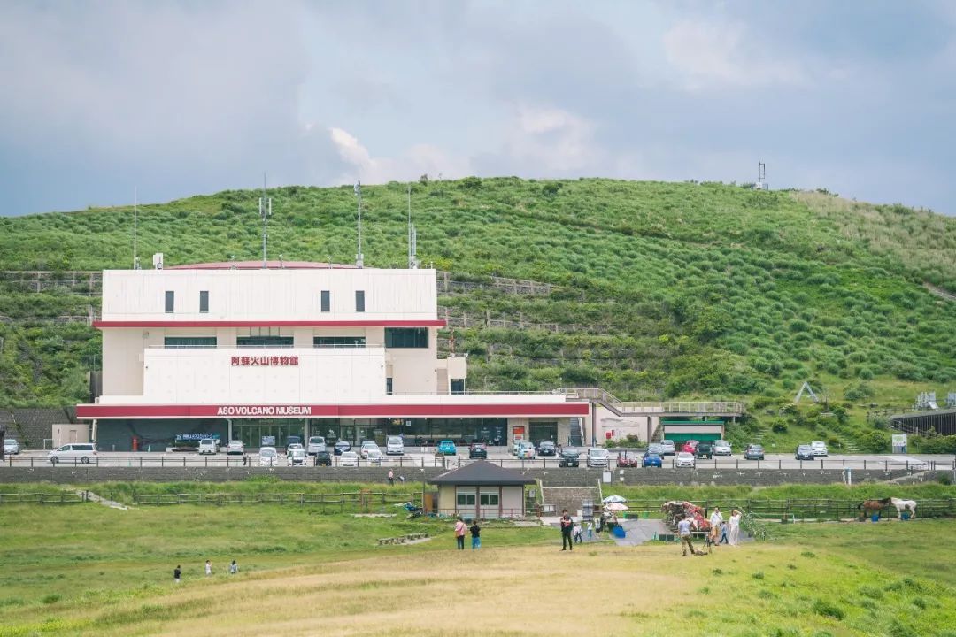 日本阿苏山火山大喷发!