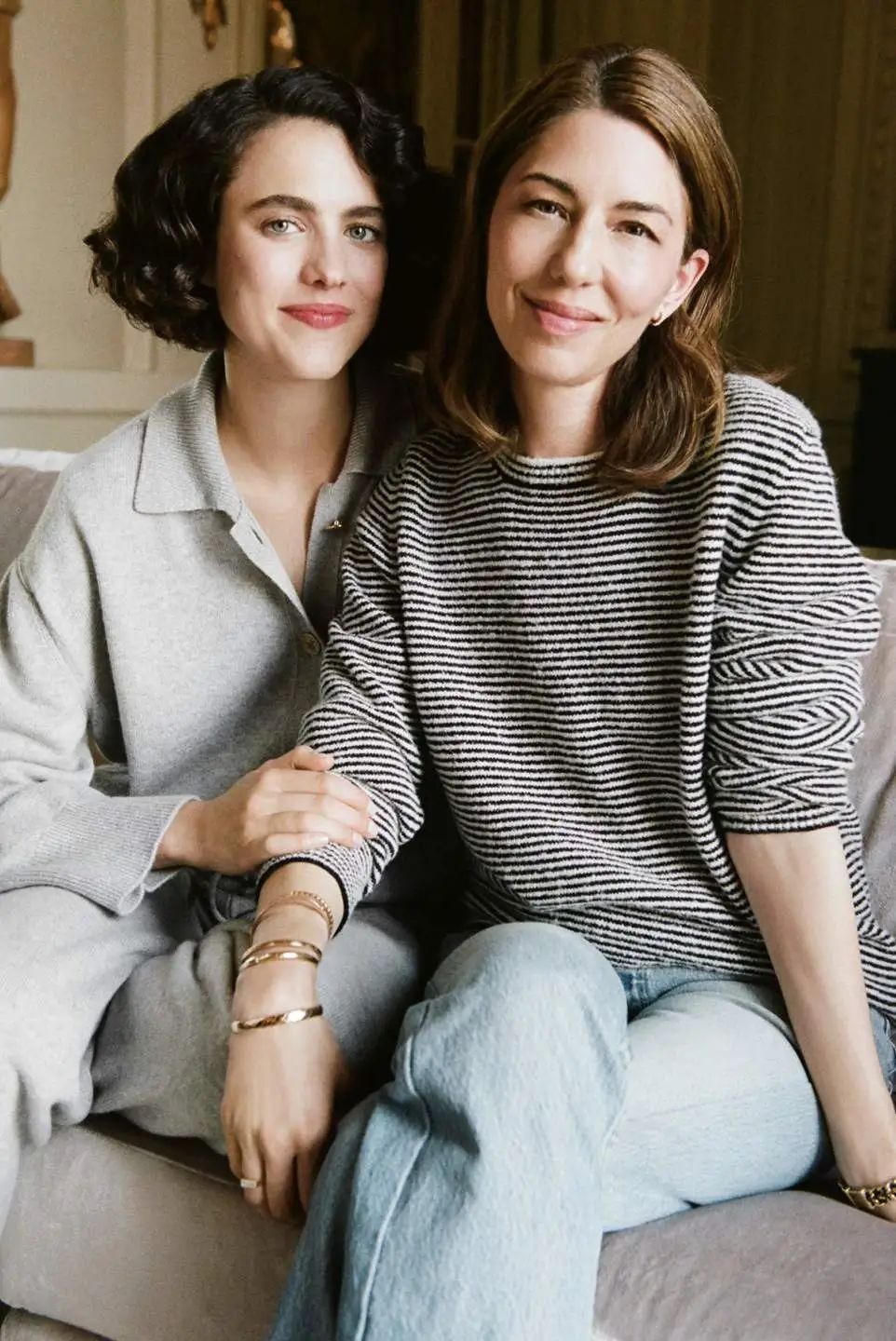 像呼吸一样顺畅的"女导演穿搭"也太迷人了吧?难怪我们越来越不爱看博