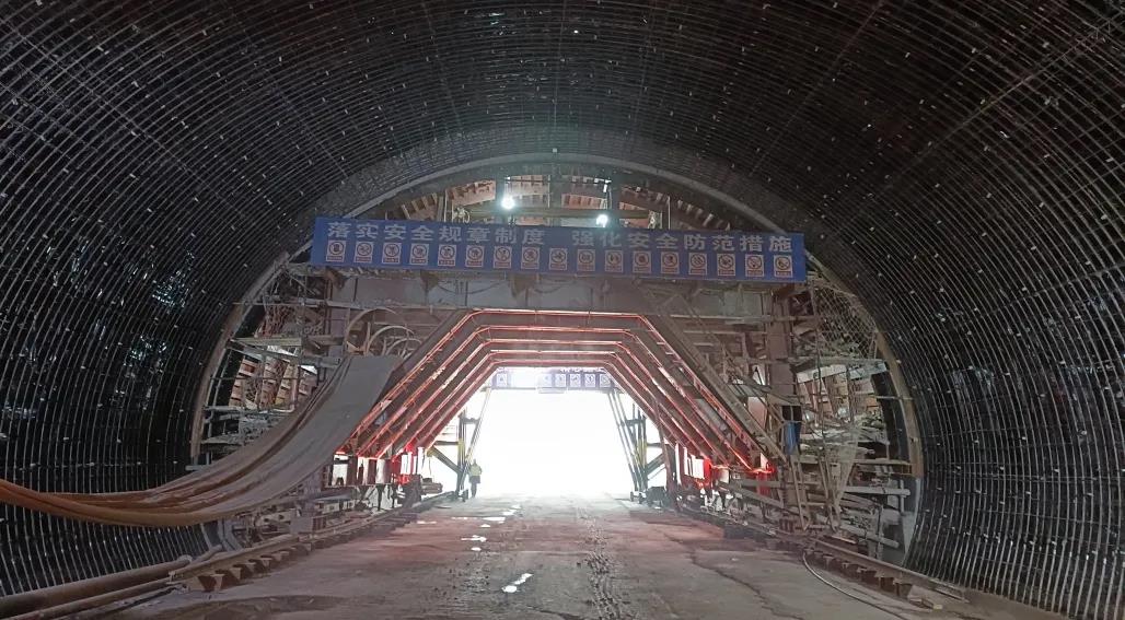 大渡口与九龙坡之间的陶家隧道首件工程通过重庆市质监站验收