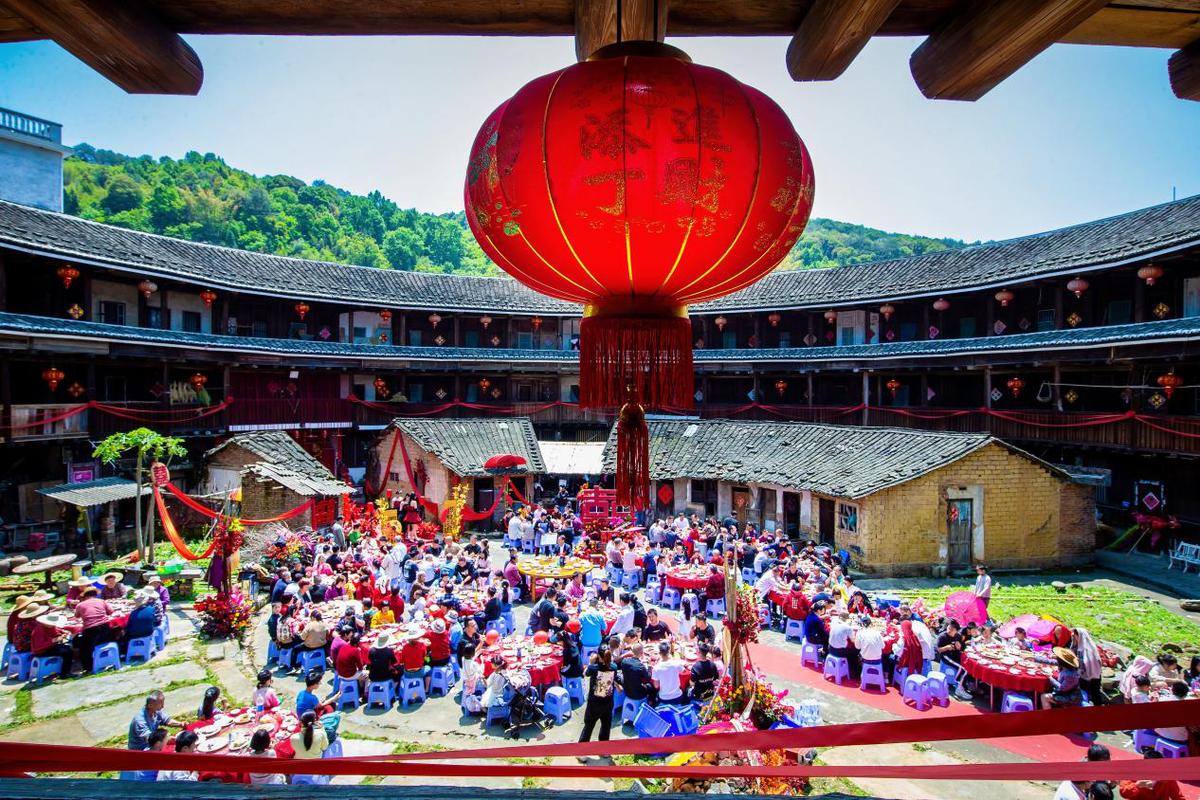 福建永定:土楼新办客家人传统婚礼