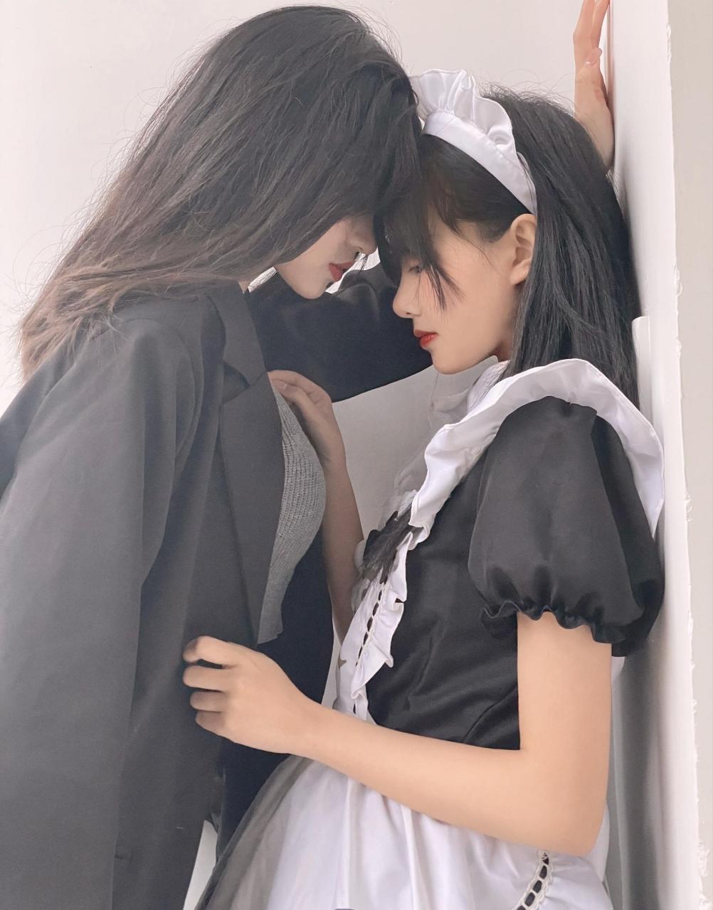 每个平刘海萌妹身边都有一个中分拽姐