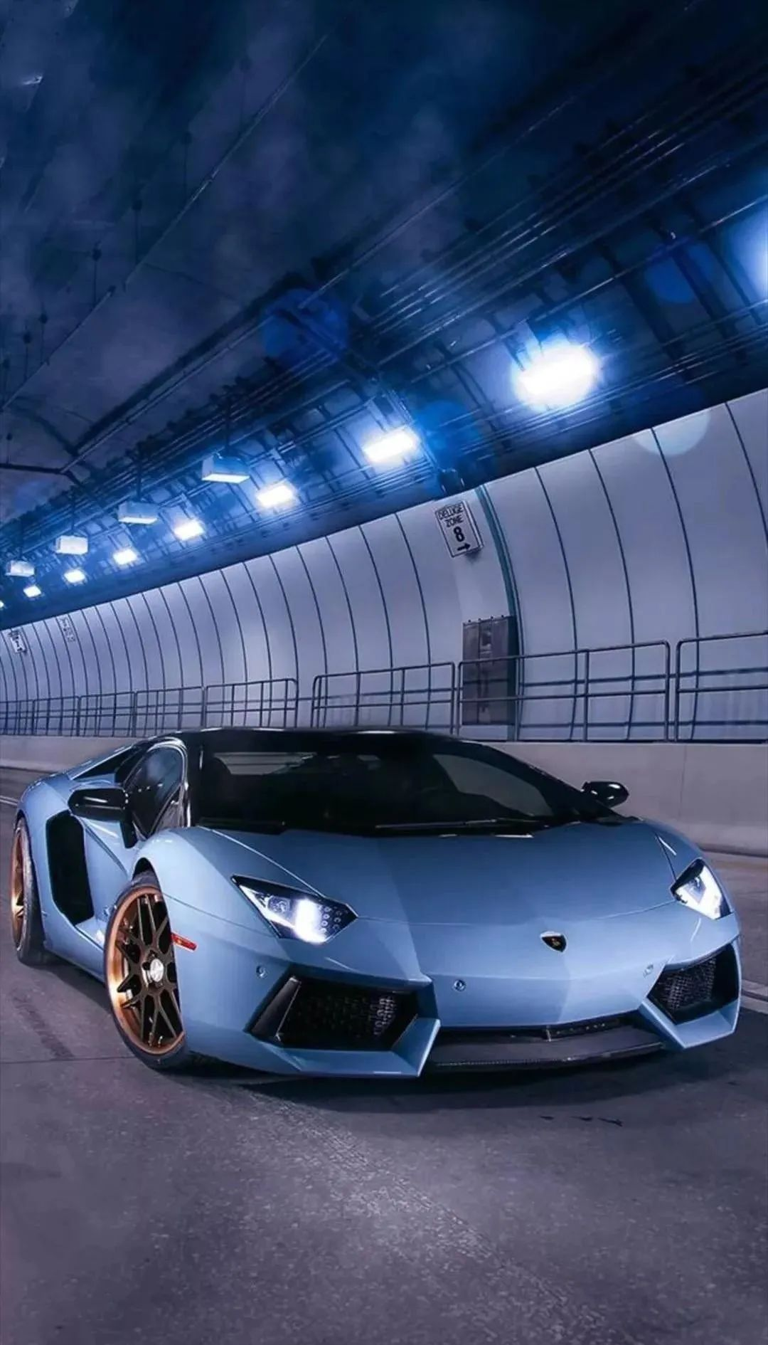 众多高清豪车,跑车手机壁纸,免费欣赏!