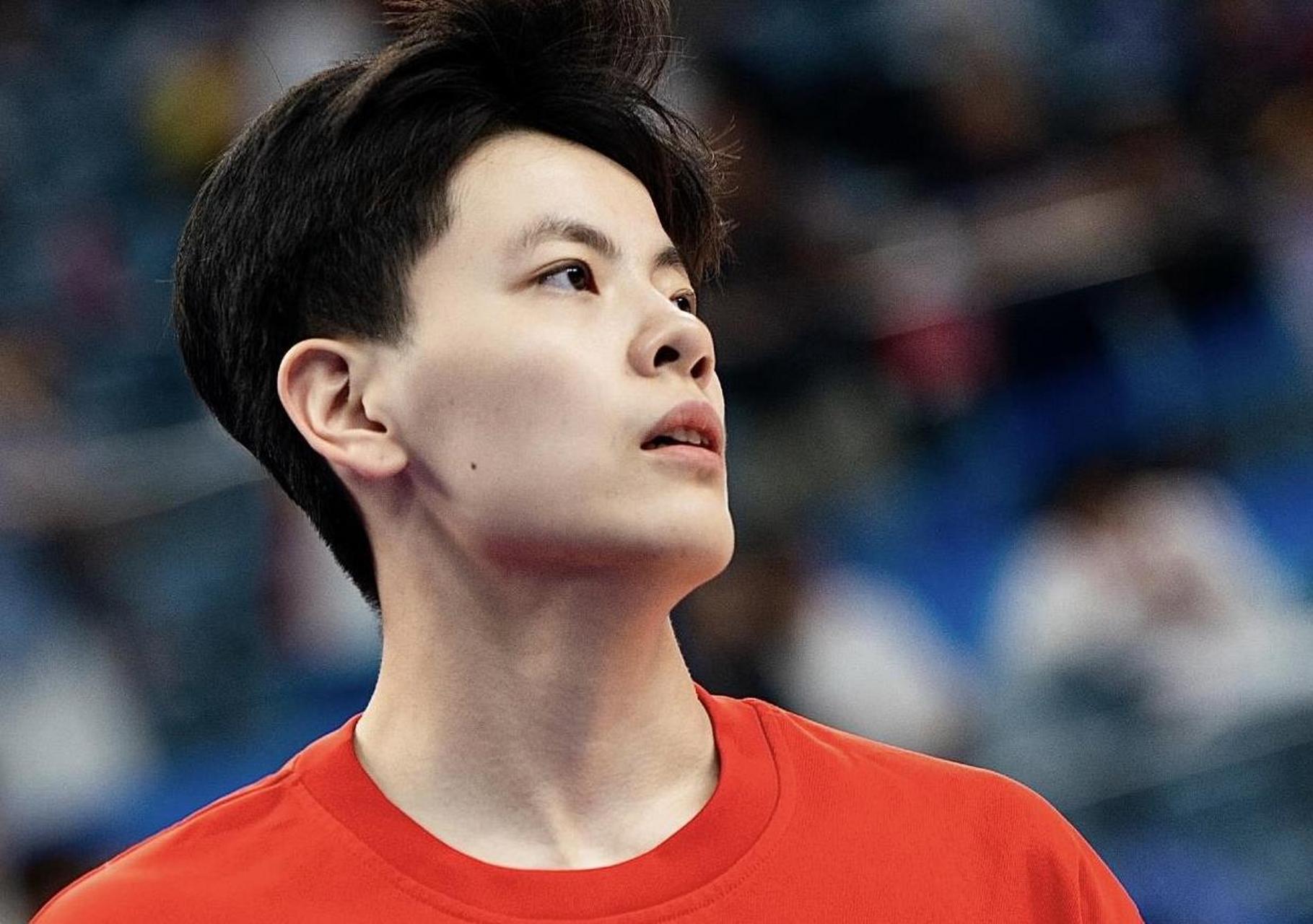 杨舒予是现役国手,长相帅气,属于又帅又能打的类型,19岁就拿下奥运