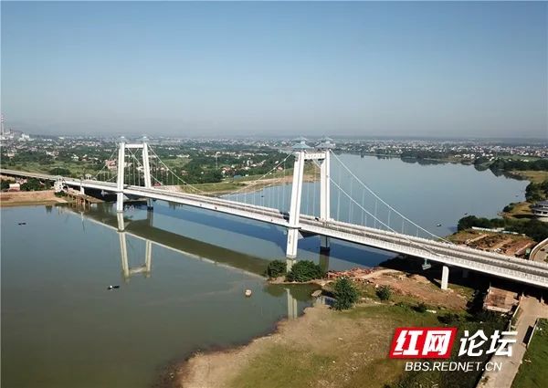 航拍益陽的橋|青龍洲大橋全貌,它是益陽城區第5座跨江大橋