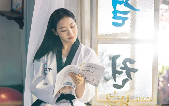 《永远的君主》露娜和姜薪载是旧相识?错误的相逢,正确的开始