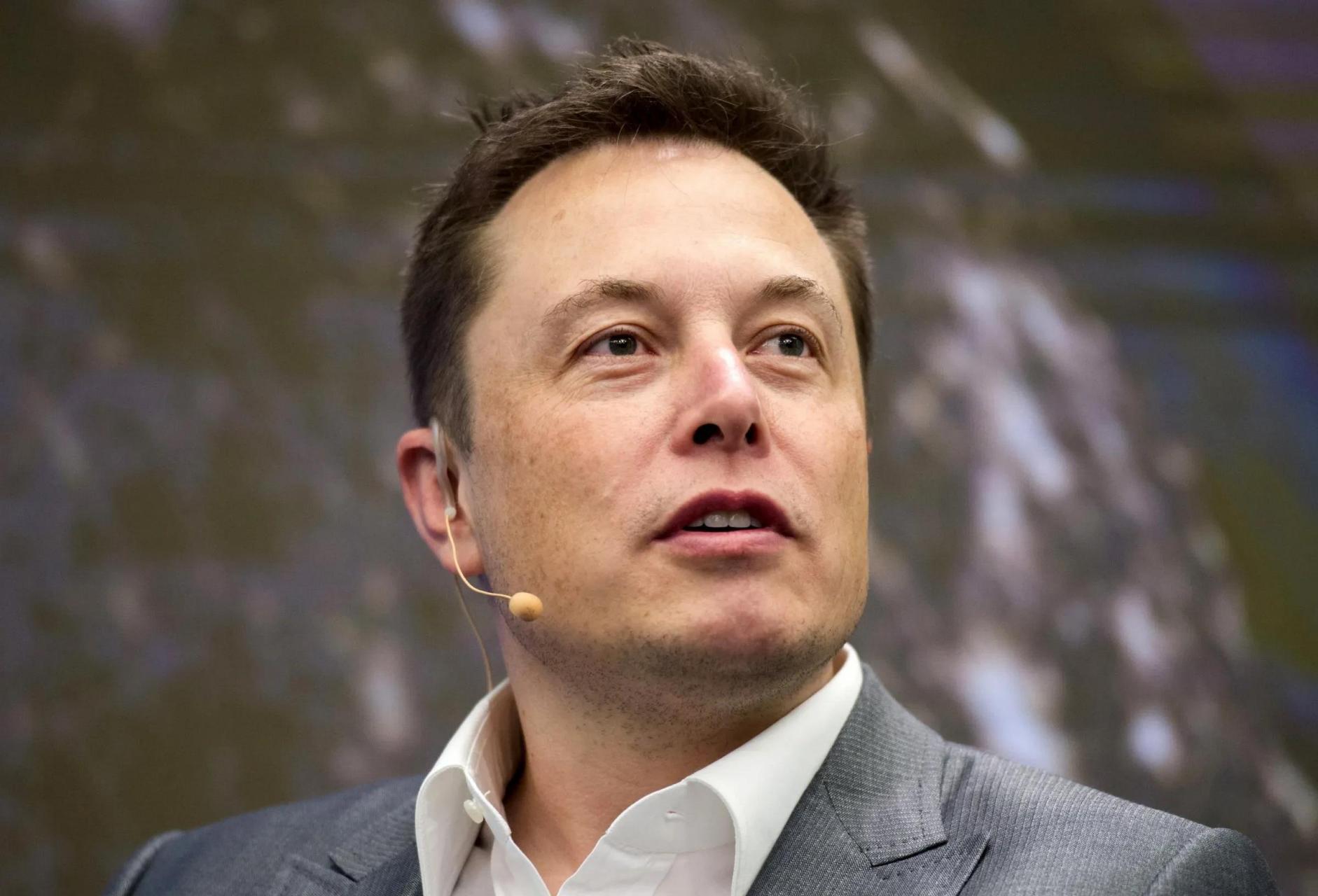 昨日,特斯拉老总马斯克在推特上怒骂拜登,在美国论坛引起不小的波动.