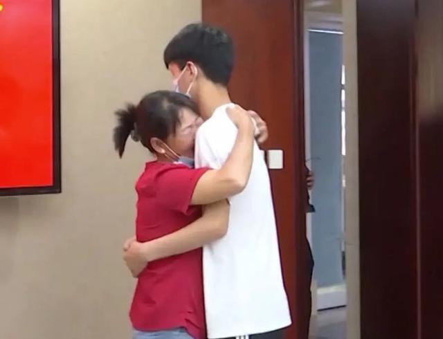 「聆听·他们的故事⑧」王俊民:秋毫之间,为逝者言为生者权