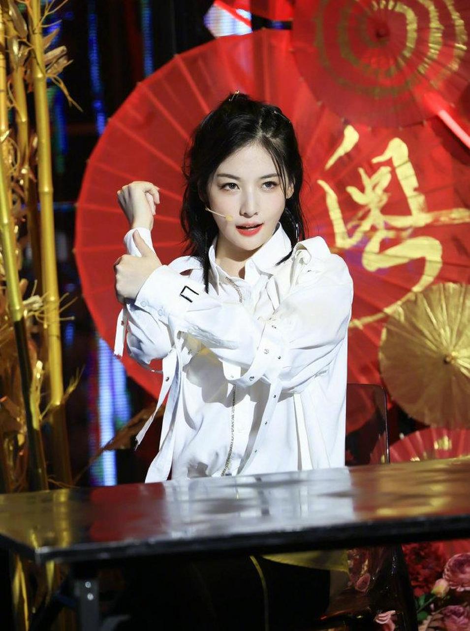 虽然是最后的ending了但还是要说赵粤真的好剧场女神啊!