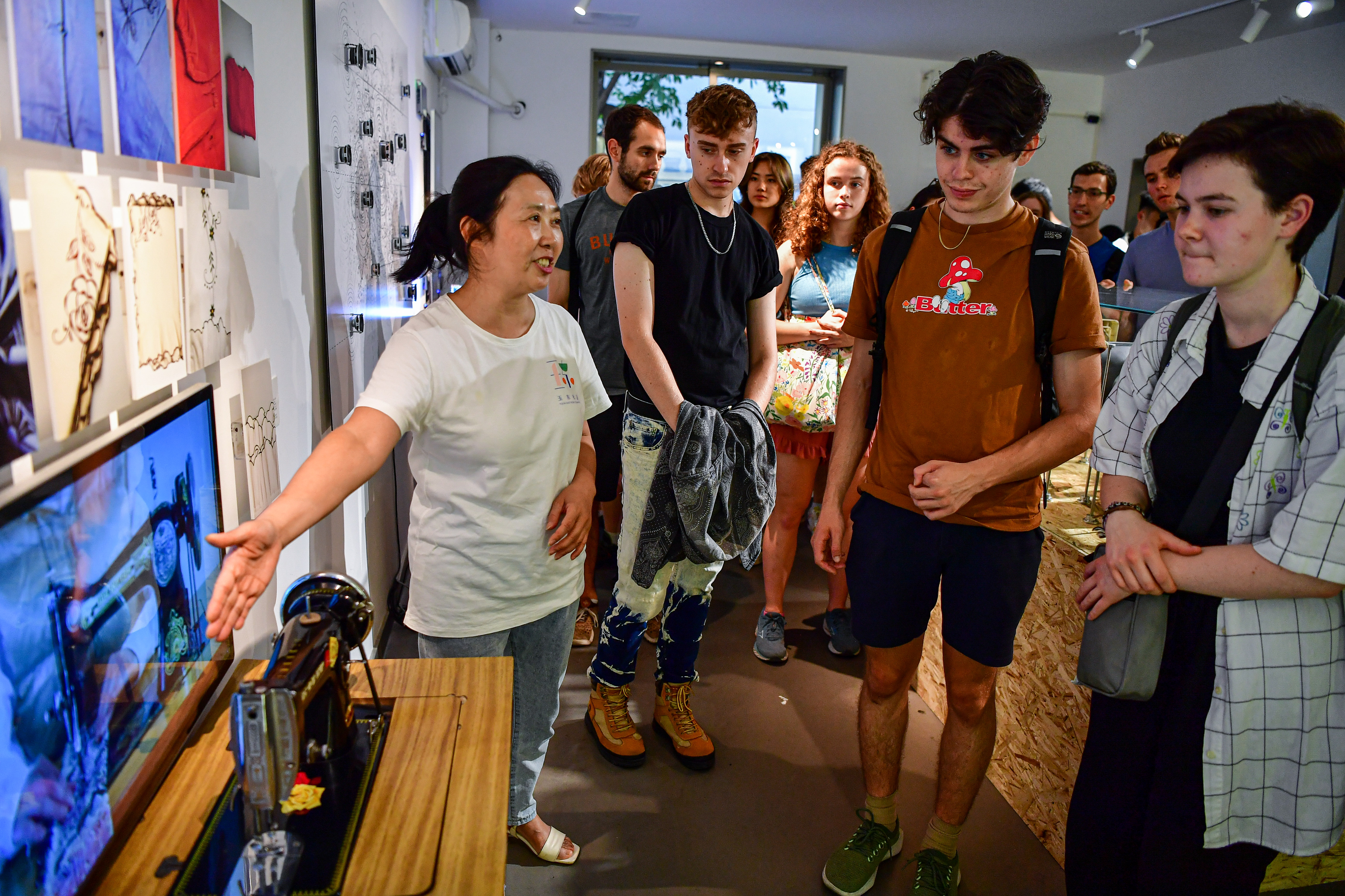 全球连线|vlog:美国大学生游成都 感受社区"巴适"生活