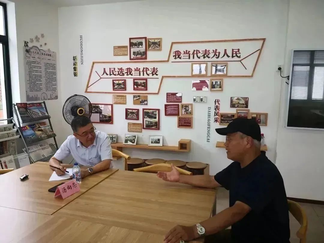 【委员记】汤向荣:以厚植职教情怀坚守以爱育人,以用心履职尽责展显