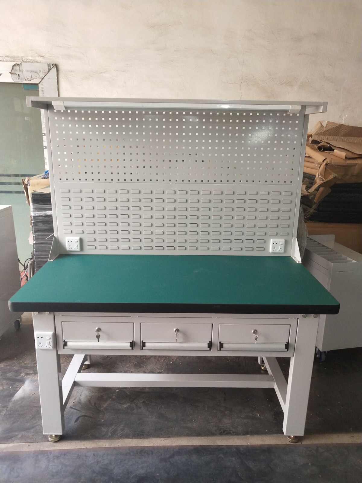 四工位钳工台,钳工实训台报价,钢板模具检验工作台