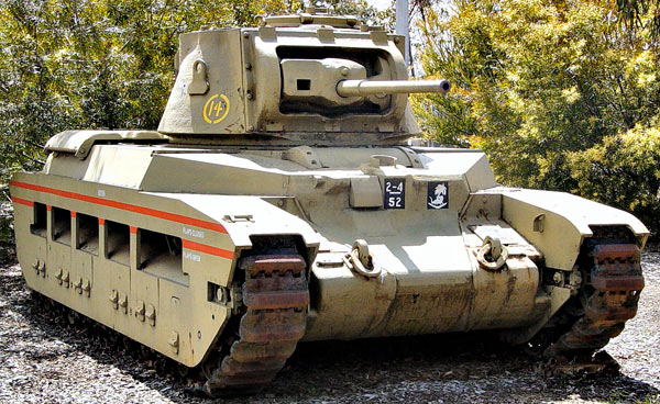 二战英军"玛蒂尔达"坦克:北非战场的重装之王,却不受苏军喜欢