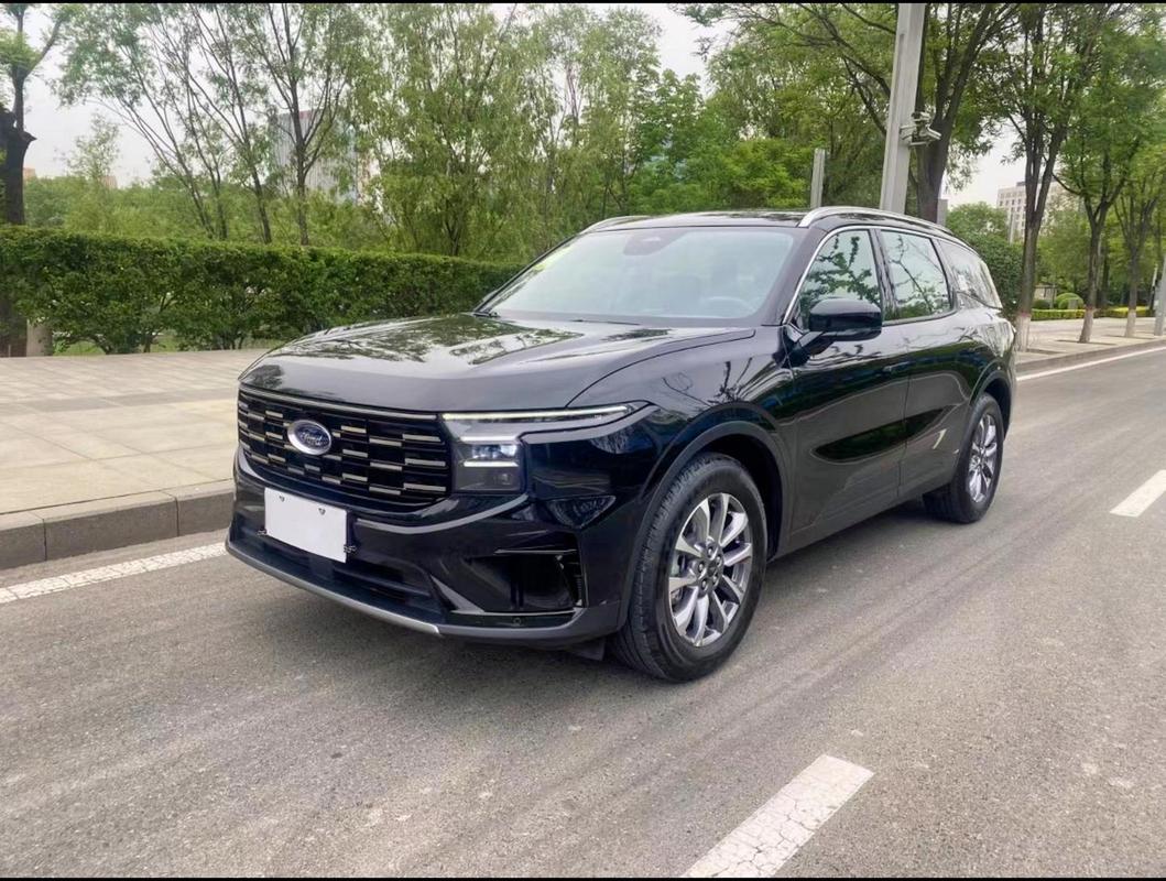 长安福特隆重推出锐界v6车型,以卓越性能与精致设计,引领豪华suv新