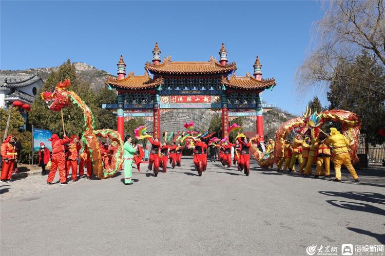 滕州市龙阳镇举办"昂龙首·舞丰年,二月二龙抬头"民俗文化活动