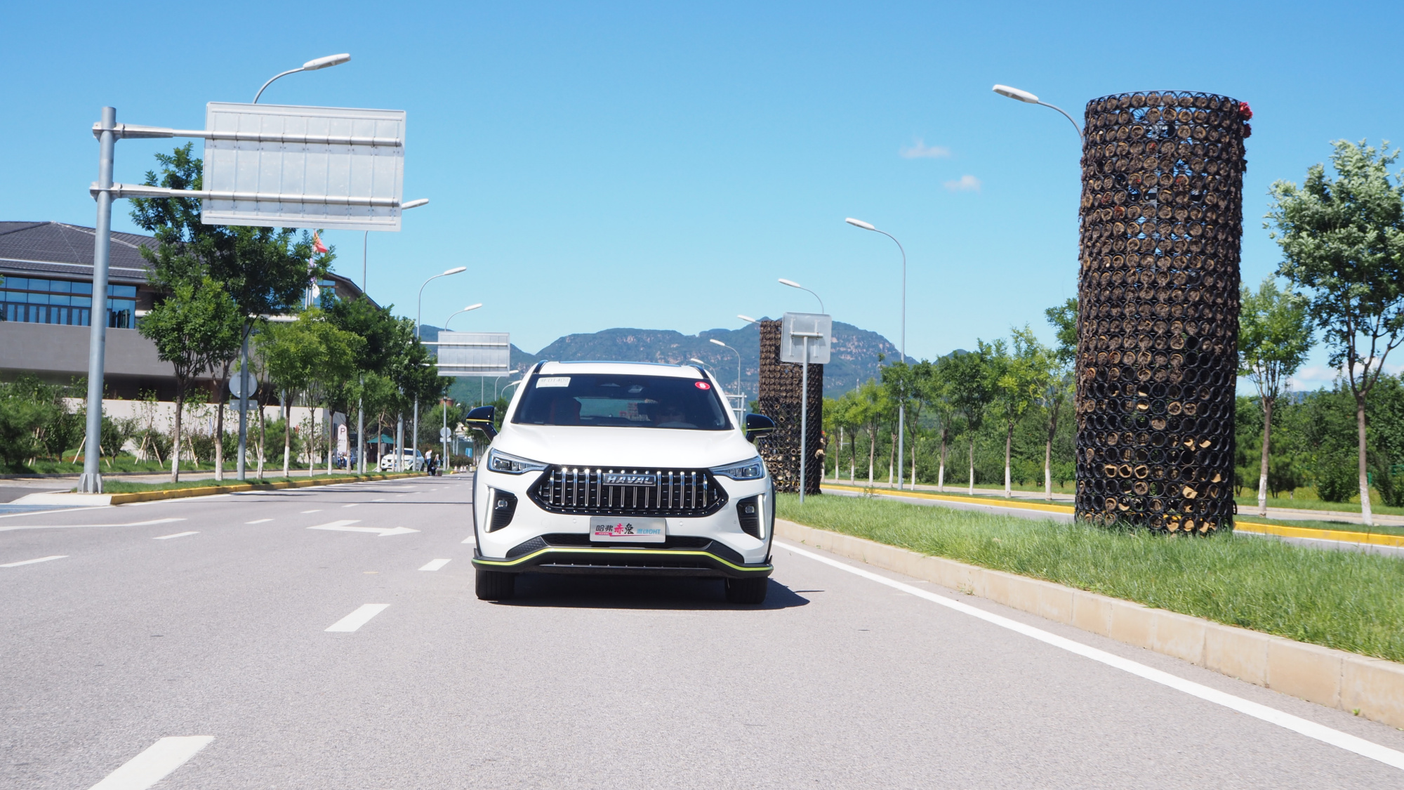 开出4.6升的平均油耗,我只拿了第三名——试驾哈弗赤兔DHT混动版