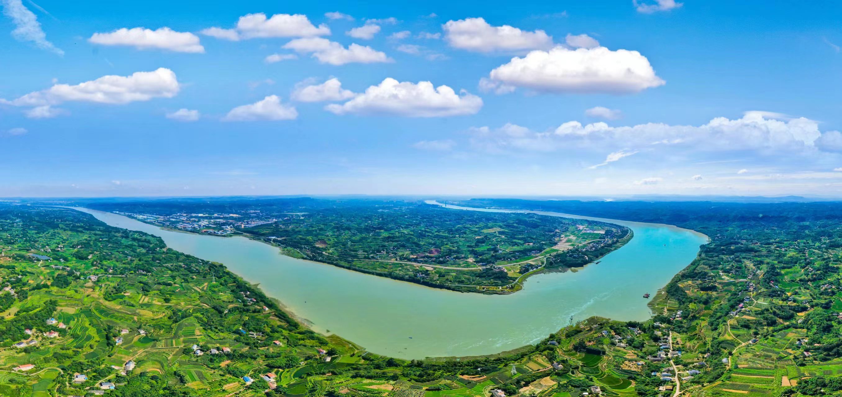 今日,宜宾南溪酒业十周年庆典胜利召开
