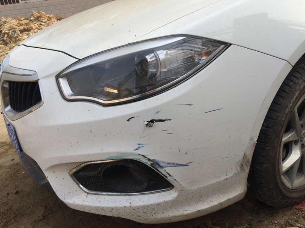 轻微刮碰别人的车通常需要赔偿多少