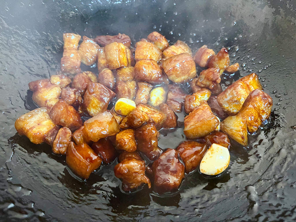 夏季饮食不宜太"清淡",红烧肉吃起来,营养又不腻!还做法简单