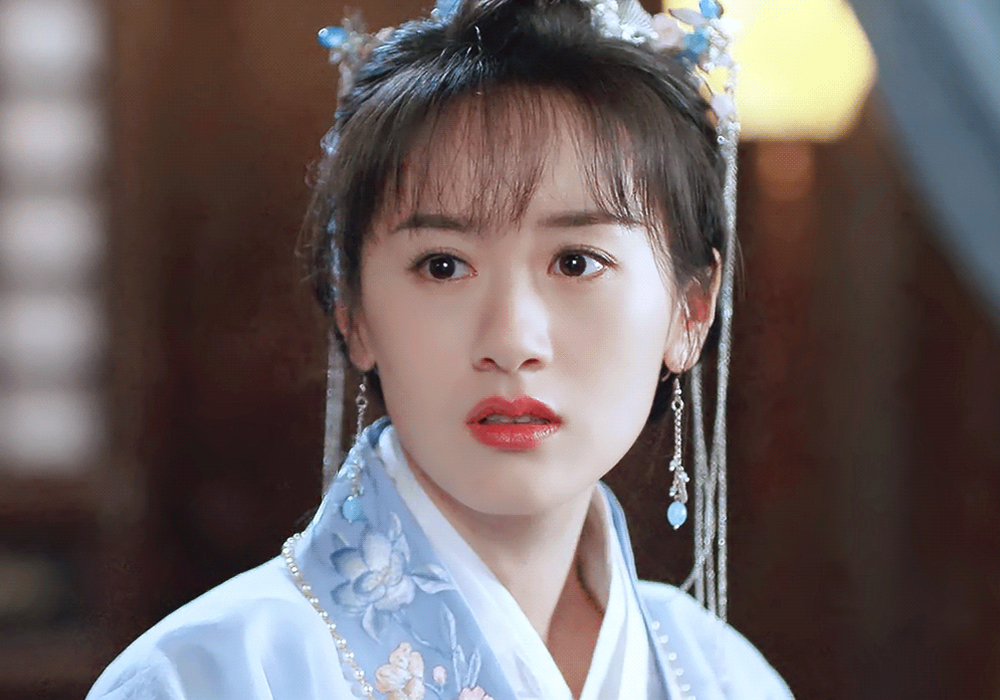 《祝卿好》刘泠婚后的7套造型,蓝色温婉大方,红色娇美如花!