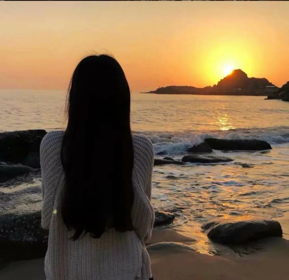 换上阳光背影头像,给心灵一个温暖的港湾