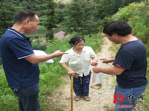 芷江残联走进新店坪镇,大树坳乡 实地验收残疾人职业技能提升项目