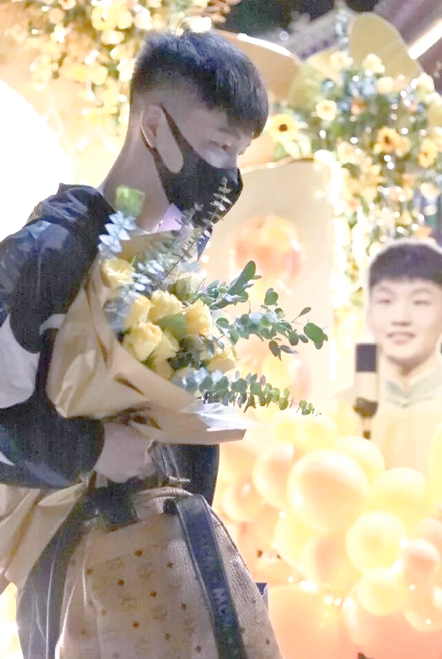 德云社刘筱亭北京生日庆祝:粉丝互动与师叔祝福