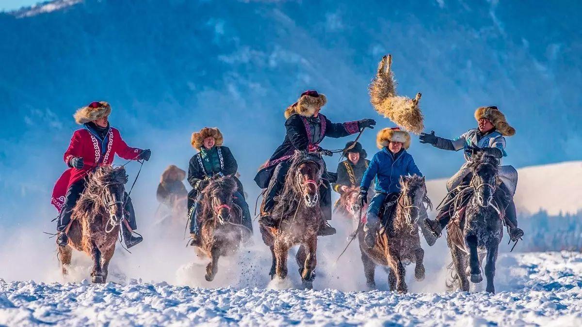 中国图瓦人|1辈子,谈恋爱,只能追2个姑娘;追不到,得打光棍!