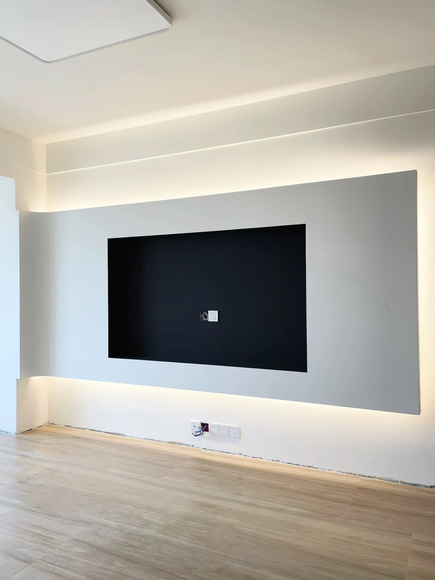 不跟风"去客厅化"设计,我花3000元装修了电视背景墙,好看爆了