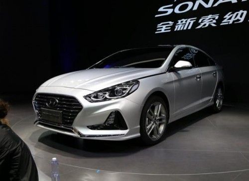 索纳塔对比速派2019款怎么样?终身免费保养在等你