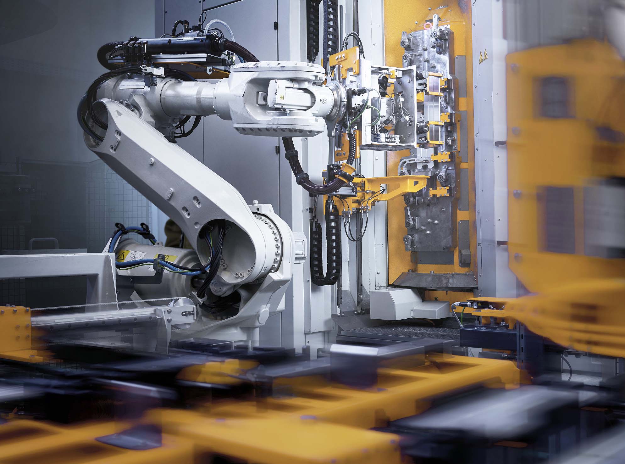 智能机器人,开始重塑工业自动化