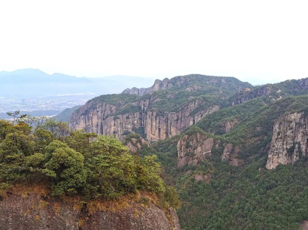 9元购「仙居丨欢乐谷南溪漂流」早鸟票,总落差128米,快来感受九曲十八