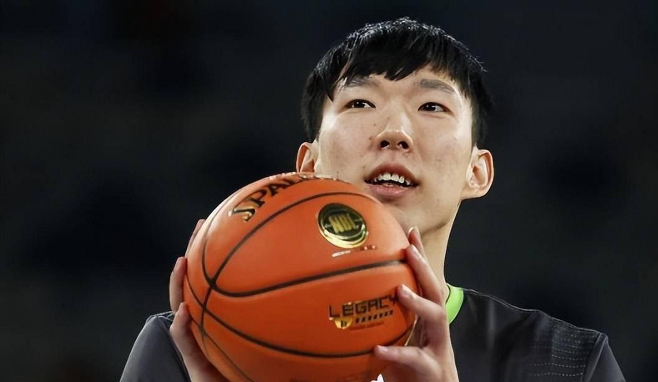 前言 cba季后赛8进4,北京男篮以0-2的总比分不敌辽宁,提前结束了本