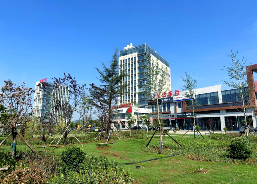 白塔镇"五化"推动,镇村面貌焕然一新