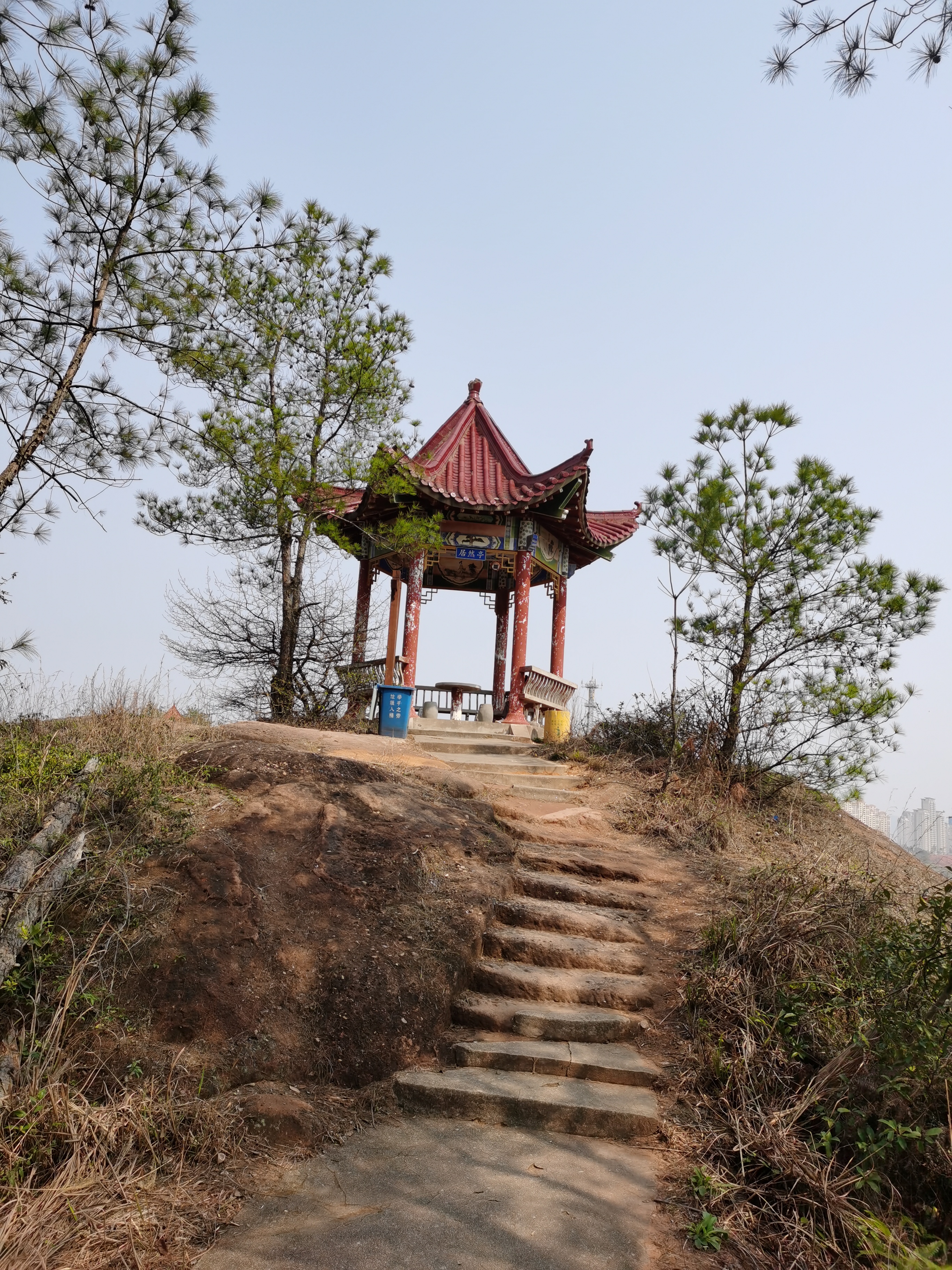 江西省于都县罗田岩风景区,是个风景宜人,休闲娱乐的名山胜地