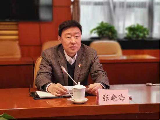 张晓海副厅长为行政许可处党支部上党课
