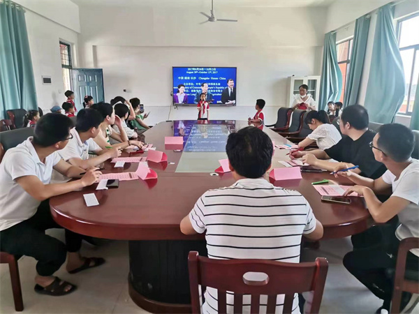 冷水滩区长丰小学开展"阅读点亮人生 书香伴成长"讲故事比赛