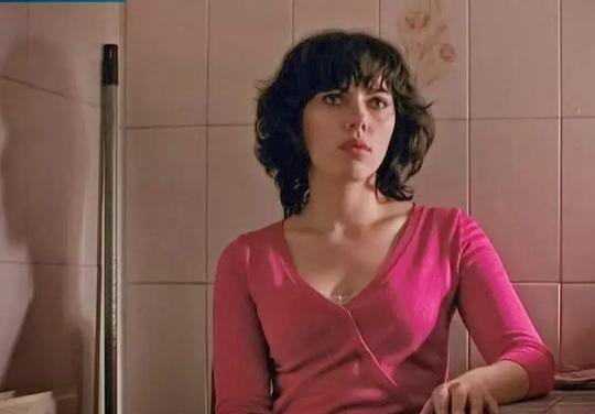 电影|《皮囊之下》:女神高冷,正面全裸,斯嘉丽迷醉铁粉