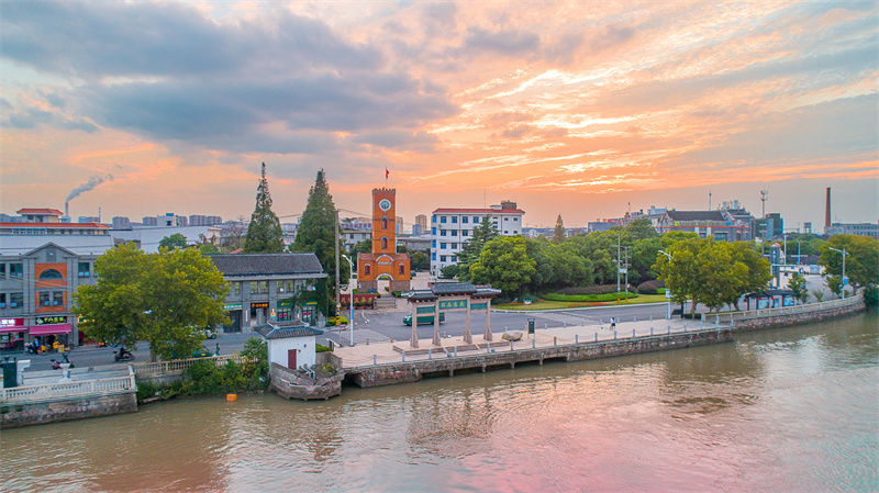 新华财经·人物|专访江苏大生集团党委书记,董事长漆颖斌